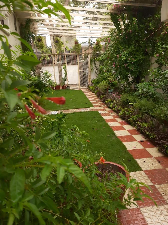 Paarijaat Homestay & Guesthouse Ayodhya ภายนอก รูปภาพ
